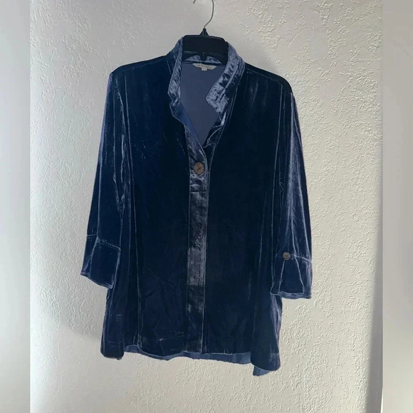 NWT John Mark Navy VELVET Wire Collar Button-Front M GORGEOUS 3/4 Sleeve - Picture 3 of 9